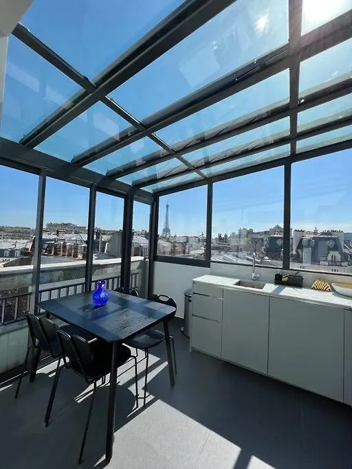 Luxury Penthouse - Eiffel Tower